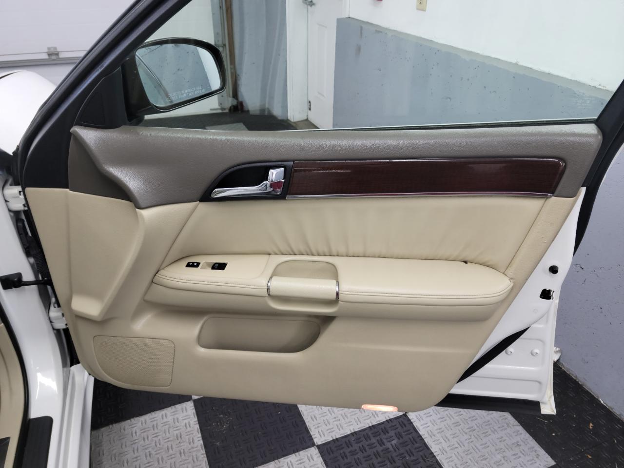 Infiniti M35 4dr Sdn AWD 2010
