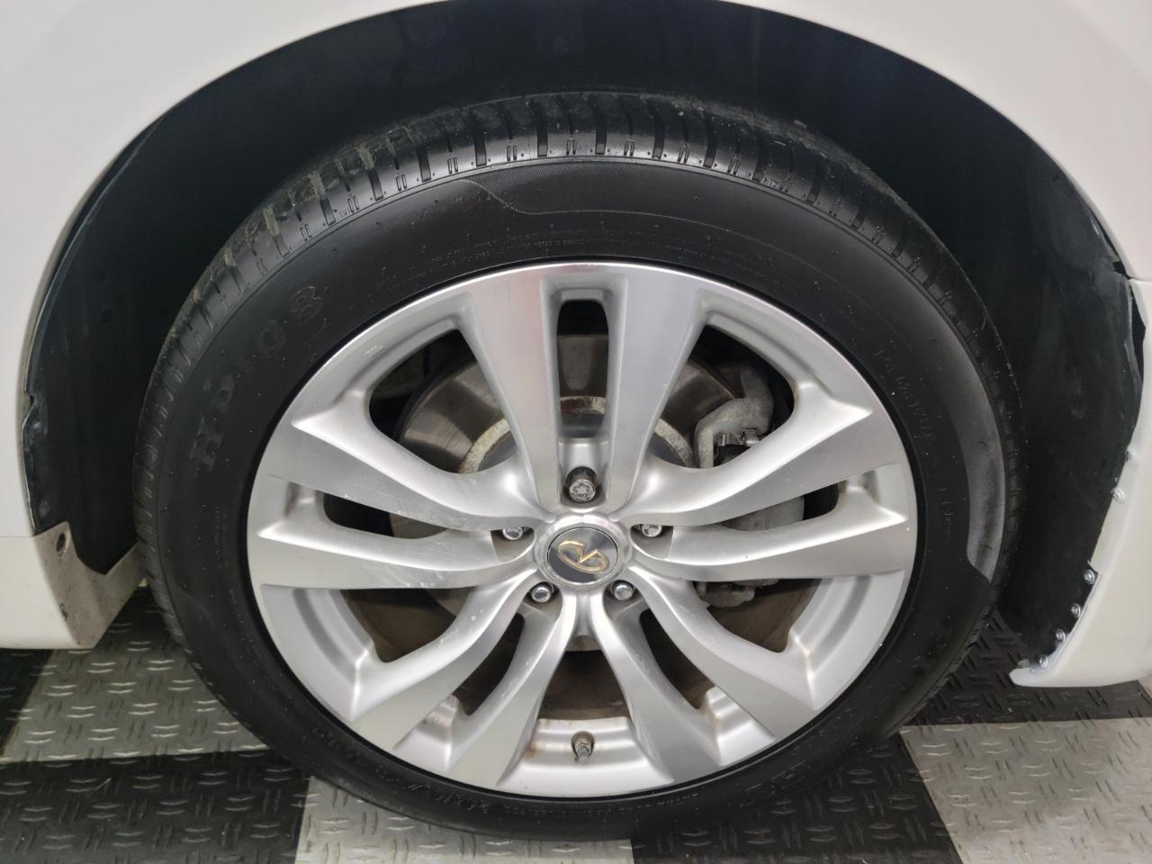 Infiniti M35 4dr Sdn AWD 2010