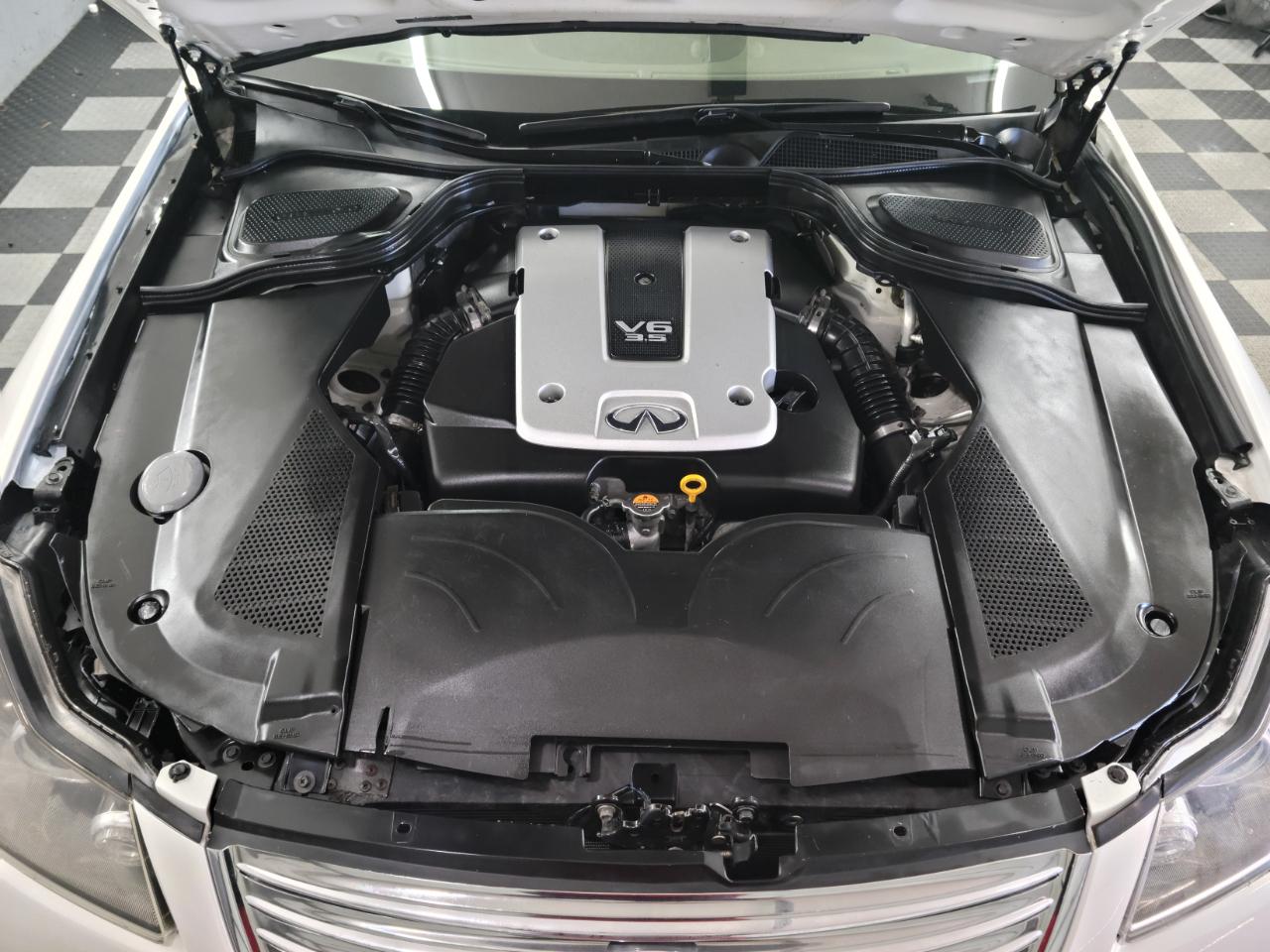 Infiniti M35 4dr Sdn AWD 2010