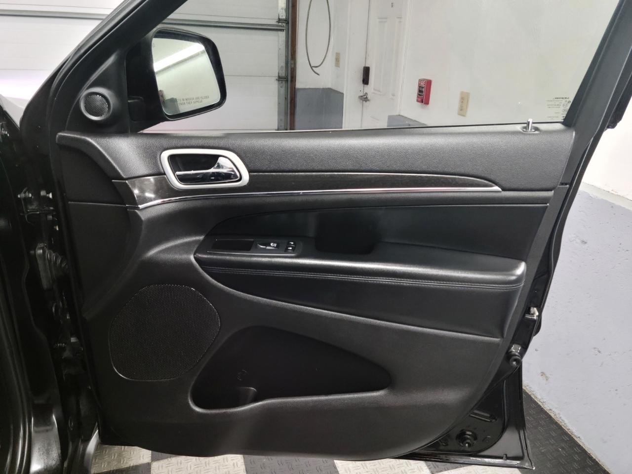 Jeep Grand Cherokee Sterling Edition 4x4 *Ltd Avail* 2018