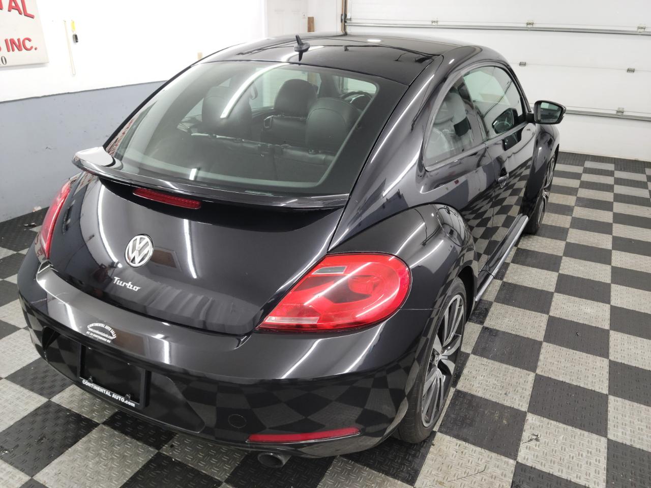 Volkswagen Beetle 2dr Cpe DSG 2.0T Turbo PZEV 2012