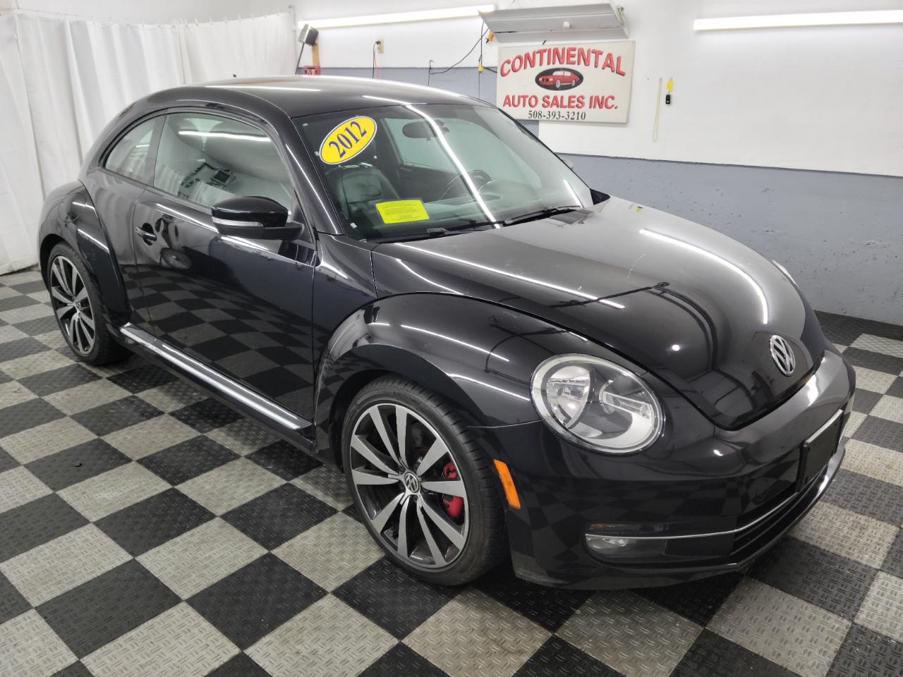 Volkswagen Beetle 2dr Cpe DSG 2.0T Turbo PZEV 2012