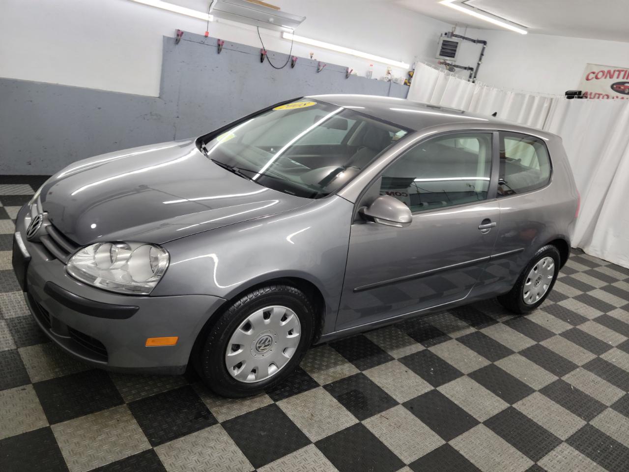 Volkswagen Rabbit 2dr HB Auto S 2008