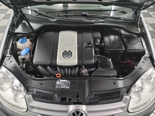 Volkswagen Rabbit 2dr HB Auto S 2008