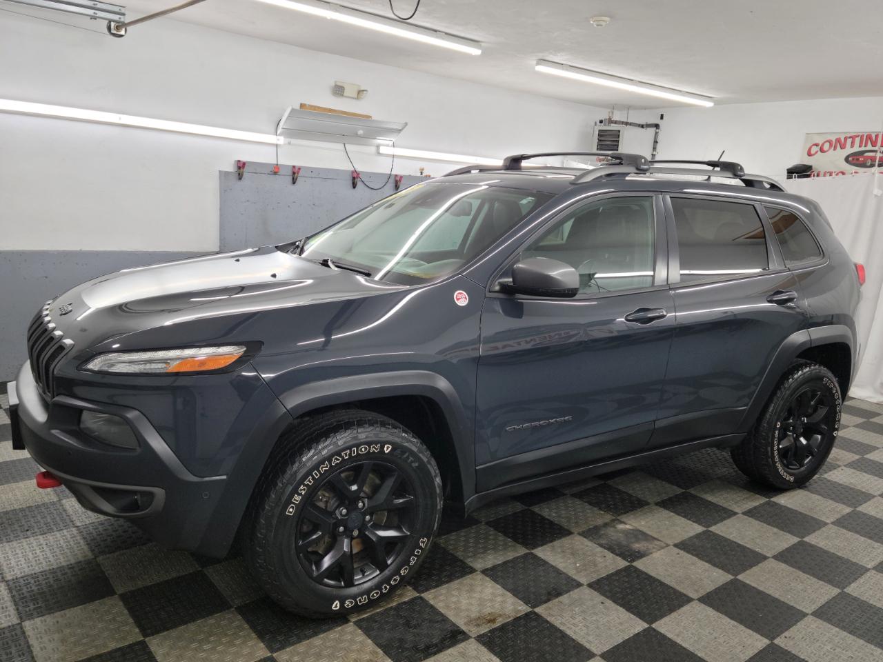 Jeep Cherokee 4WD 4dr Trailhawk 2016