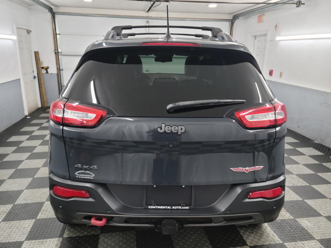 Jeep Cherokee 4WD 4dr Trailhawk 2016