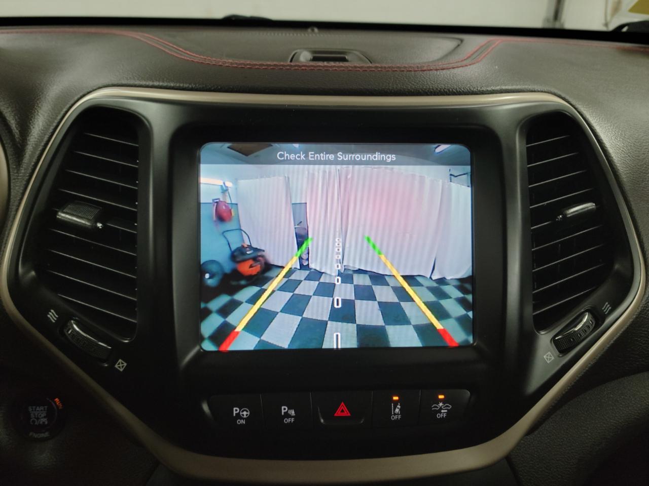 Jeep Cherokee 4WD 4dr Trailhawk 2016