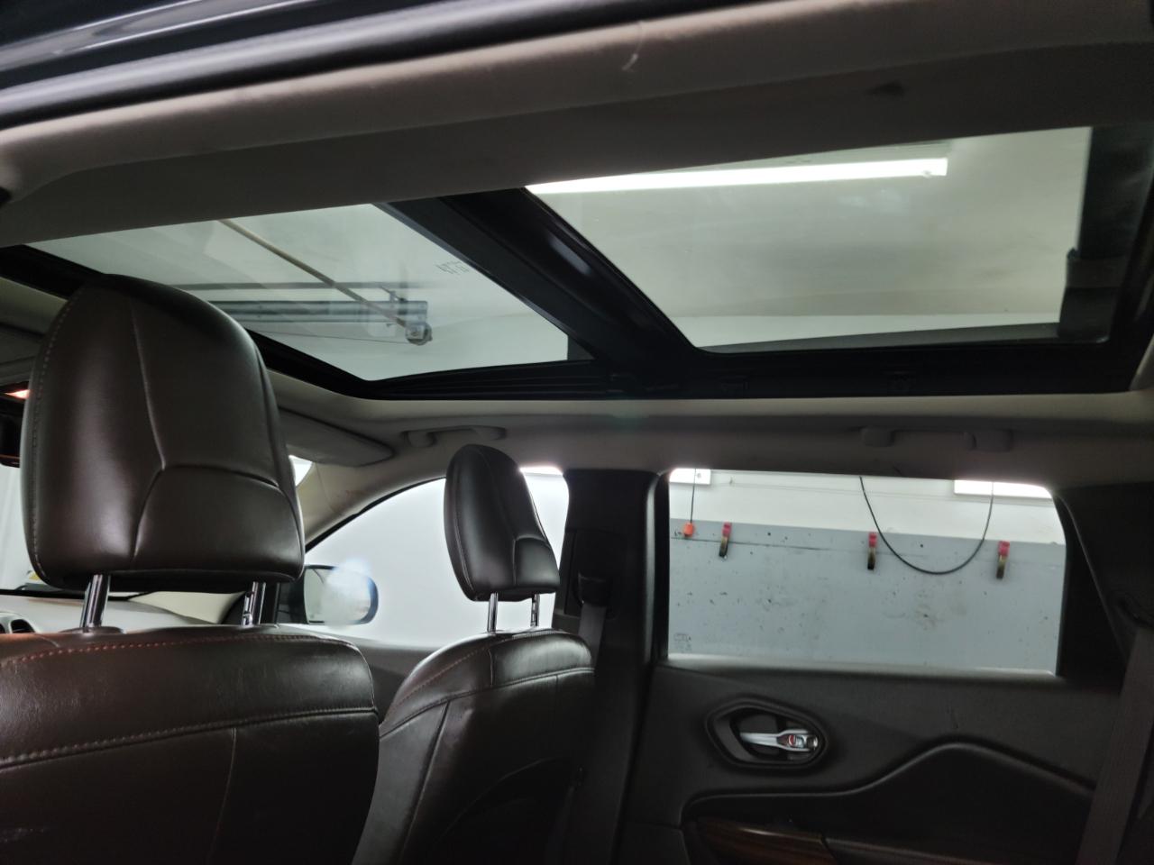 Jeep Cherokee 4WD 4dr Trailhawk 2016