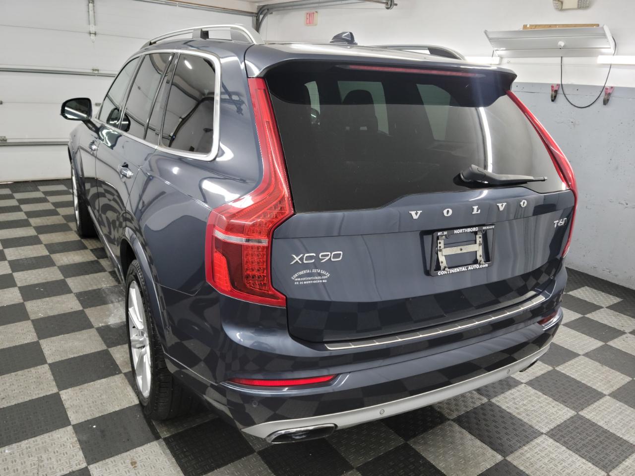 Volvo XC90 T6 AWD 7-Passenger Momentum 2018