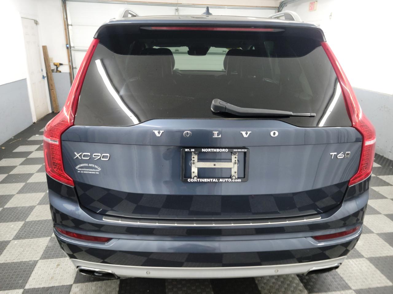 Volvo XC90 T6 AWD 7-Passenger Momentum 2018
