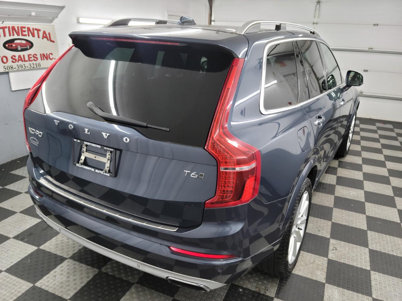 Volvo XC90 T6 AWD 7-Passenger Momentum 2018