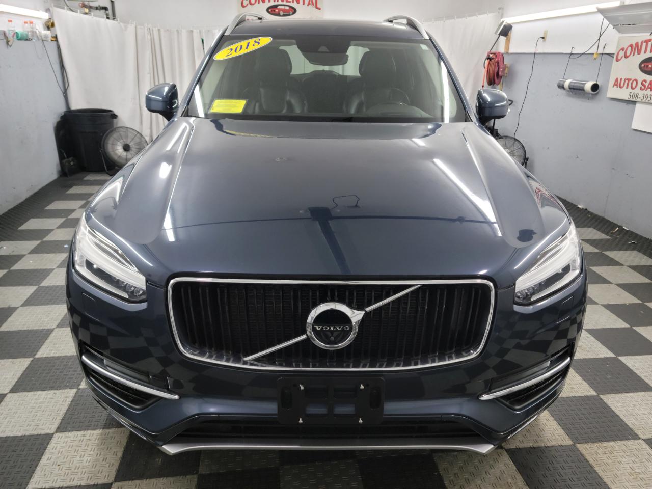 Volvo XC90 T6 AWD 7-Passenger Momentum 2018