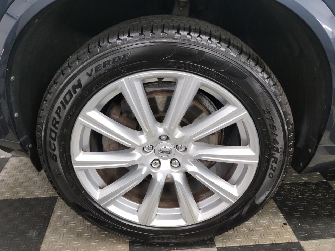 Volvo XC90 T6 AWD 7-Passenger Momentum 2018