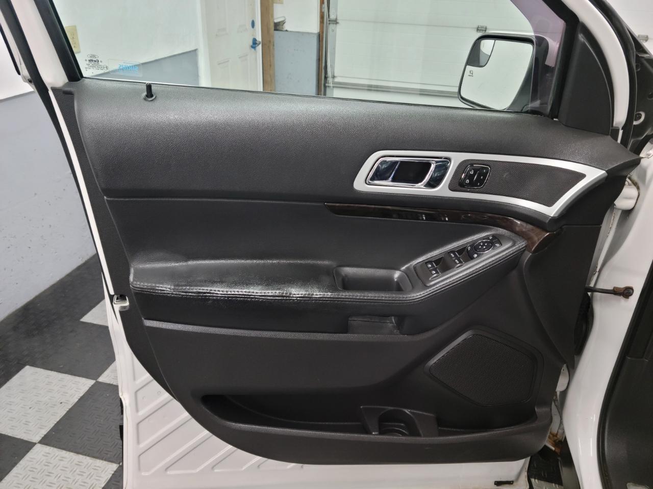 Ford Explorer 4WD 4dr Limited 2012