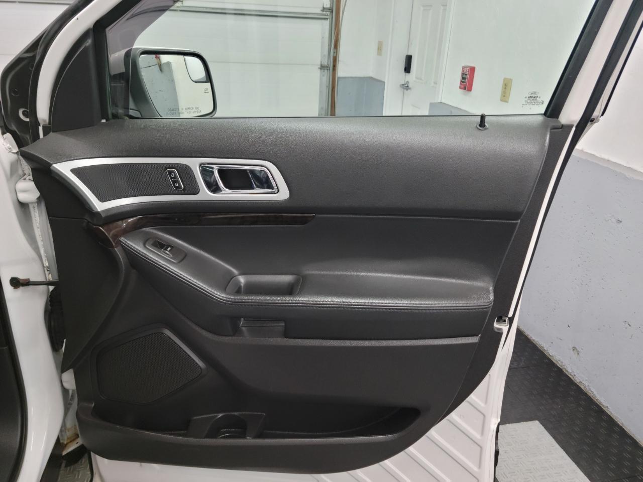 Ford Explorer 4WD 4dr Limited 2012