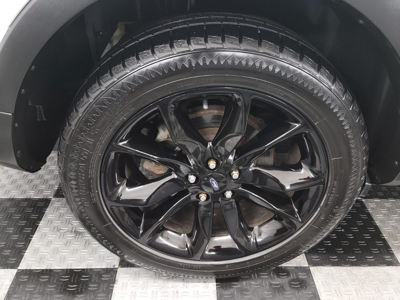 Ford Explorer 4WD 4dr Limited 2012
