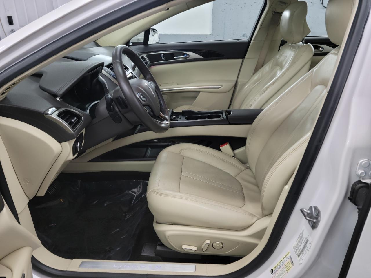 Lincoln MKZ 4dr Sdn AWD 2015