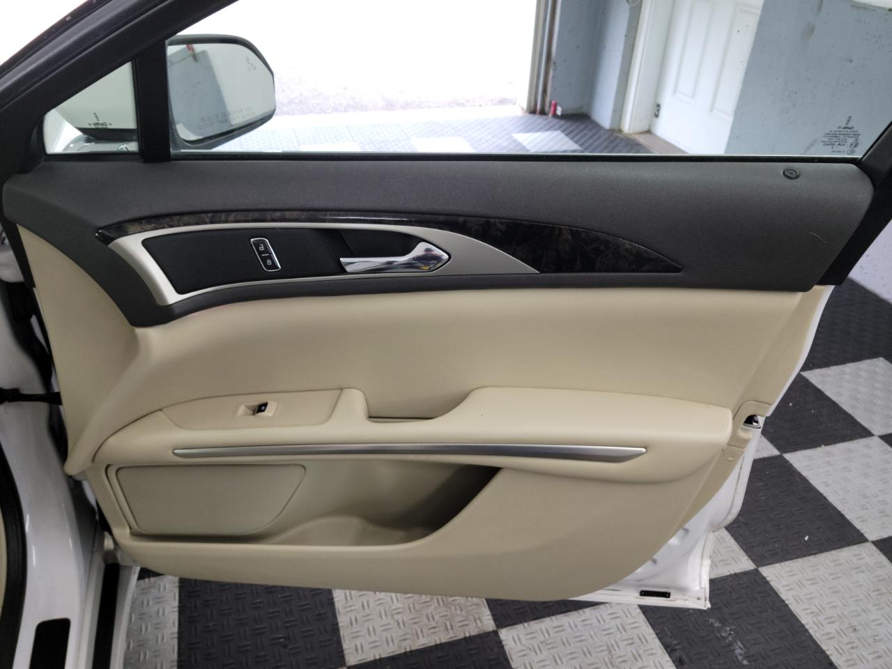 Lincoln MKZ 4dr Sdn AWD 2015