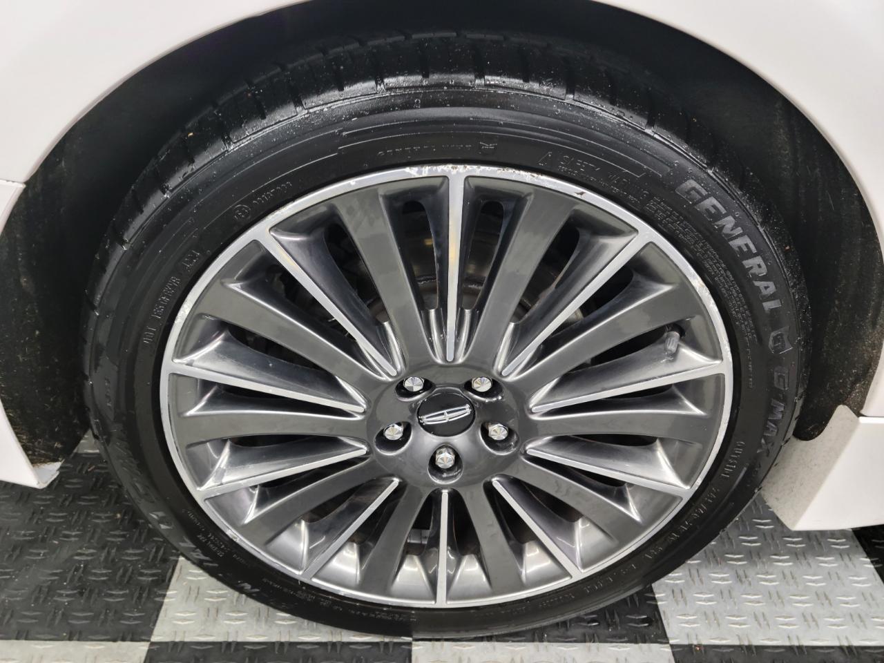 Lincoln MKZ 4dr Sdn AWD 2015