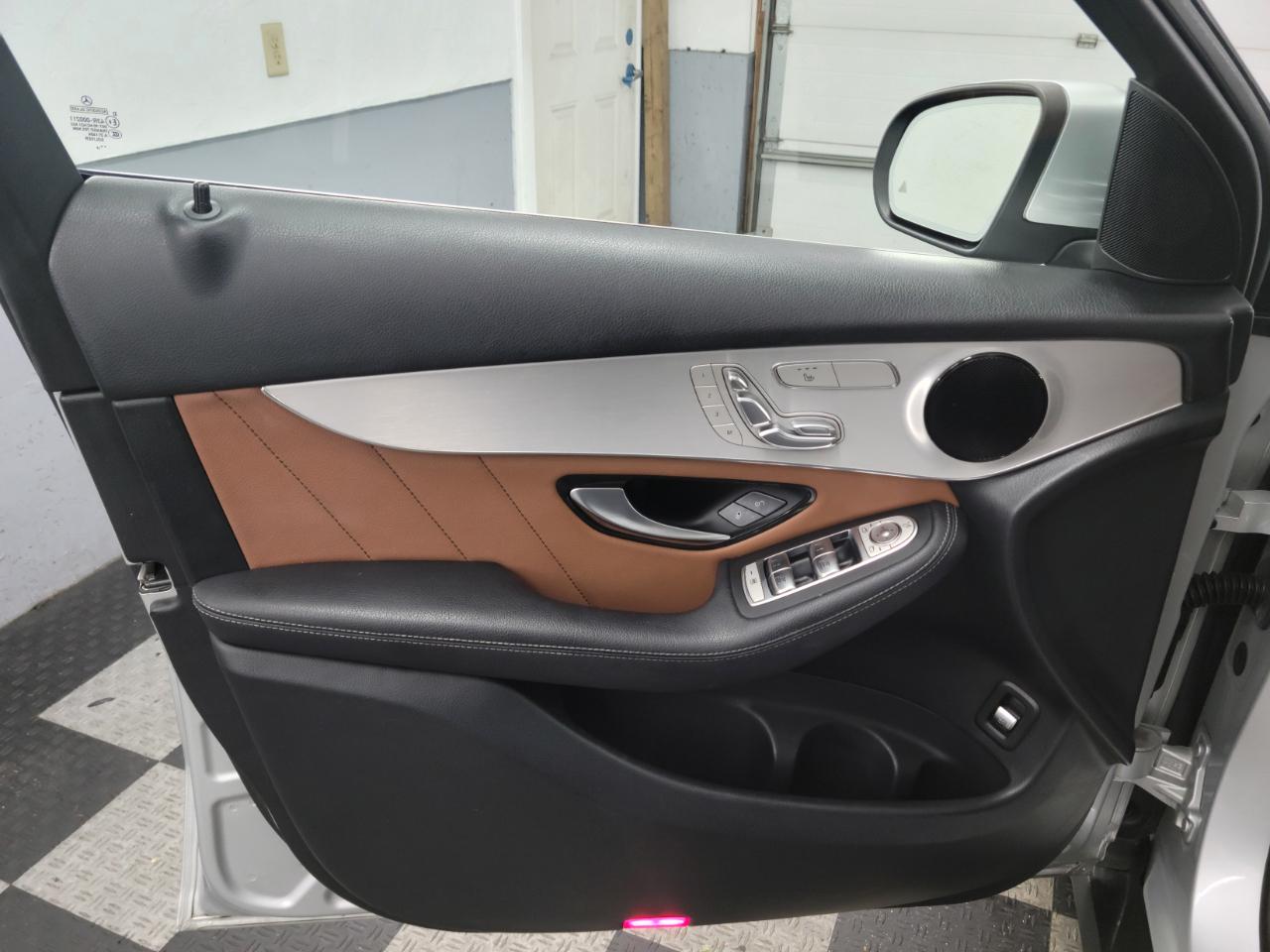 Mercedes-Benz GLC GLC 300 SUV 2020