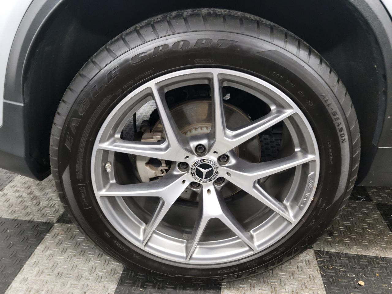 Mercedes-Benz GLC GLC 300 SUV 2020