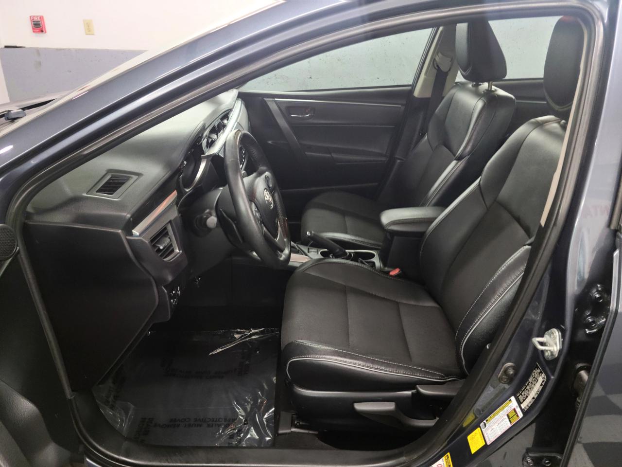 Toyota Corolla 4dr Sdn CVT S (Natl) 2014