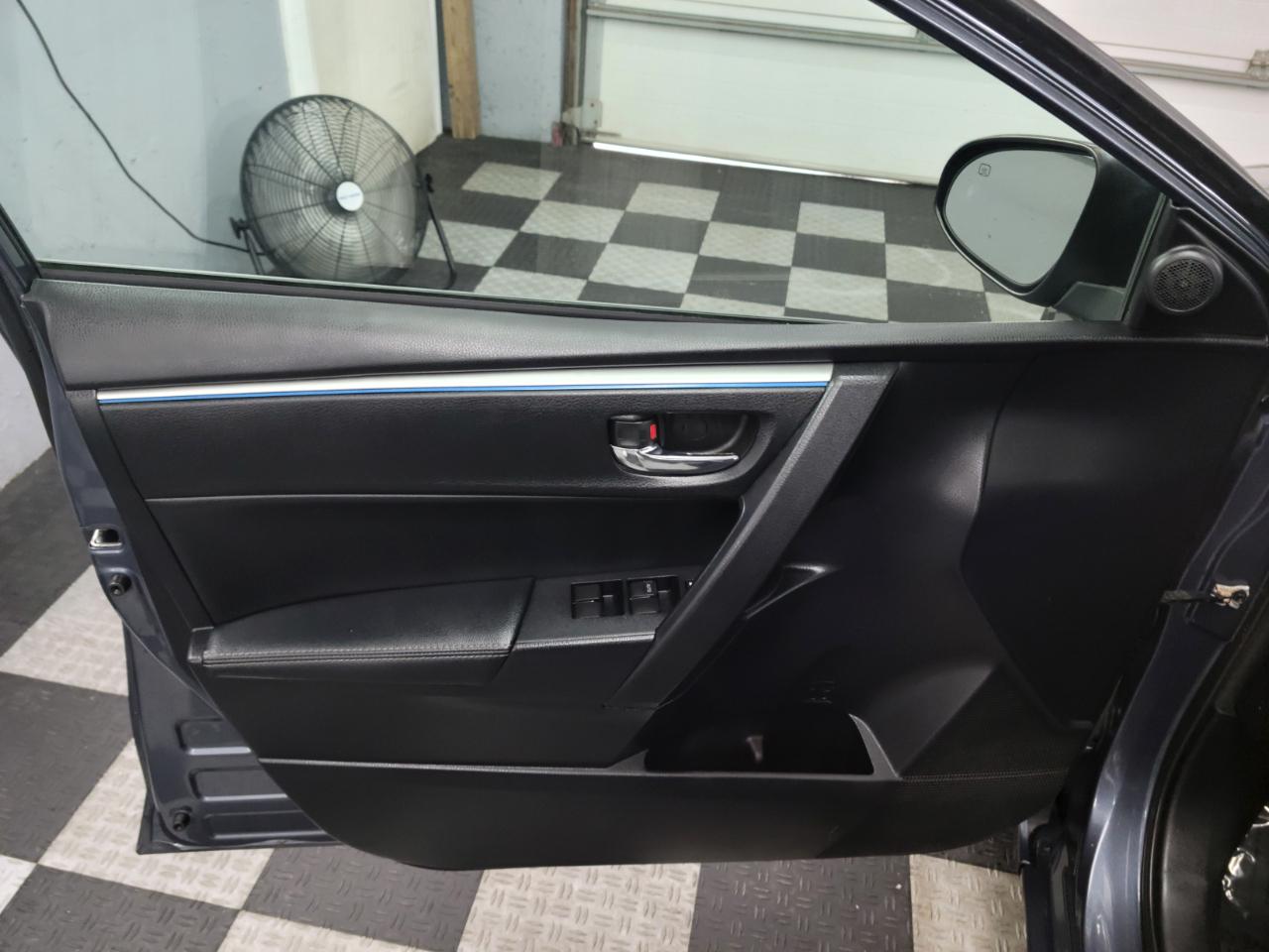 Toyota Corolla 4dr Sdn CVT S (Natl) 2014