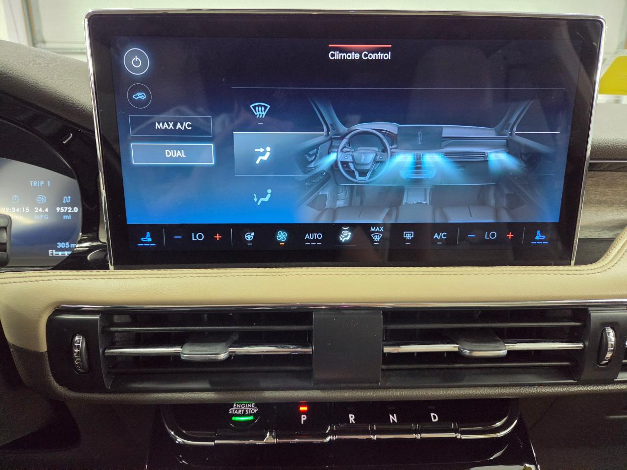 Lincoln Corsair Reserve AWD 2024