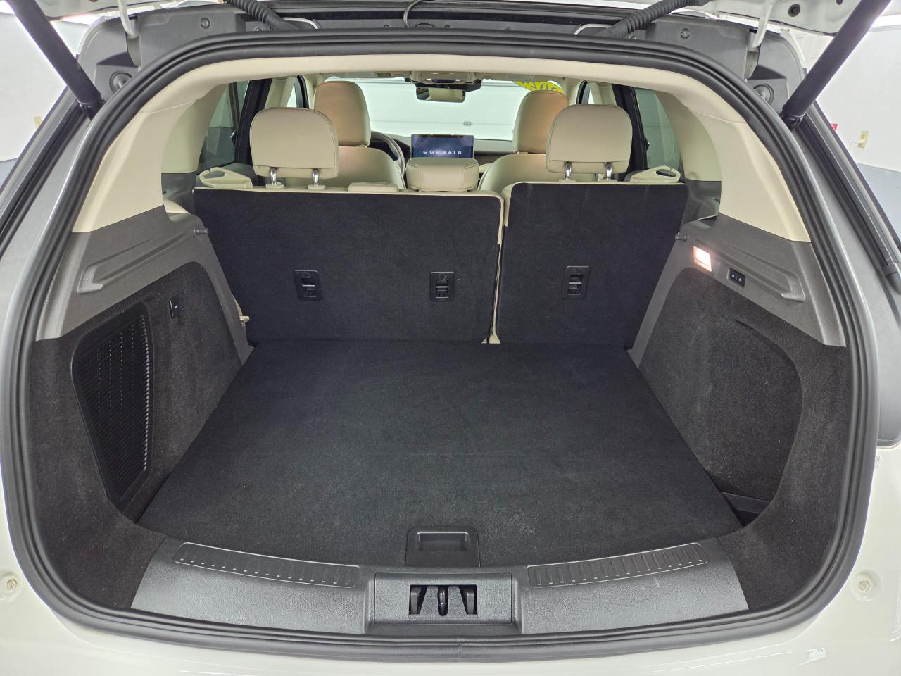 Lincoln Corsair Reserve AWD 2024