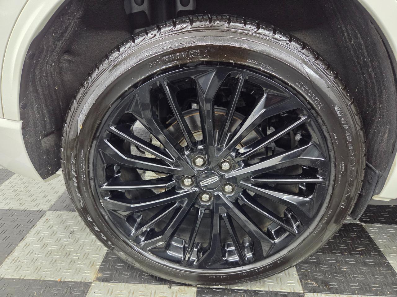 Lincoln Corsair Reserve AWD 2024