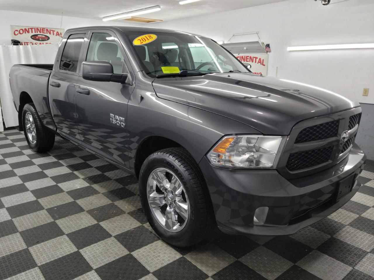 RAM 1500 Express 4x4 Quad Cab 6'4" Box 2018