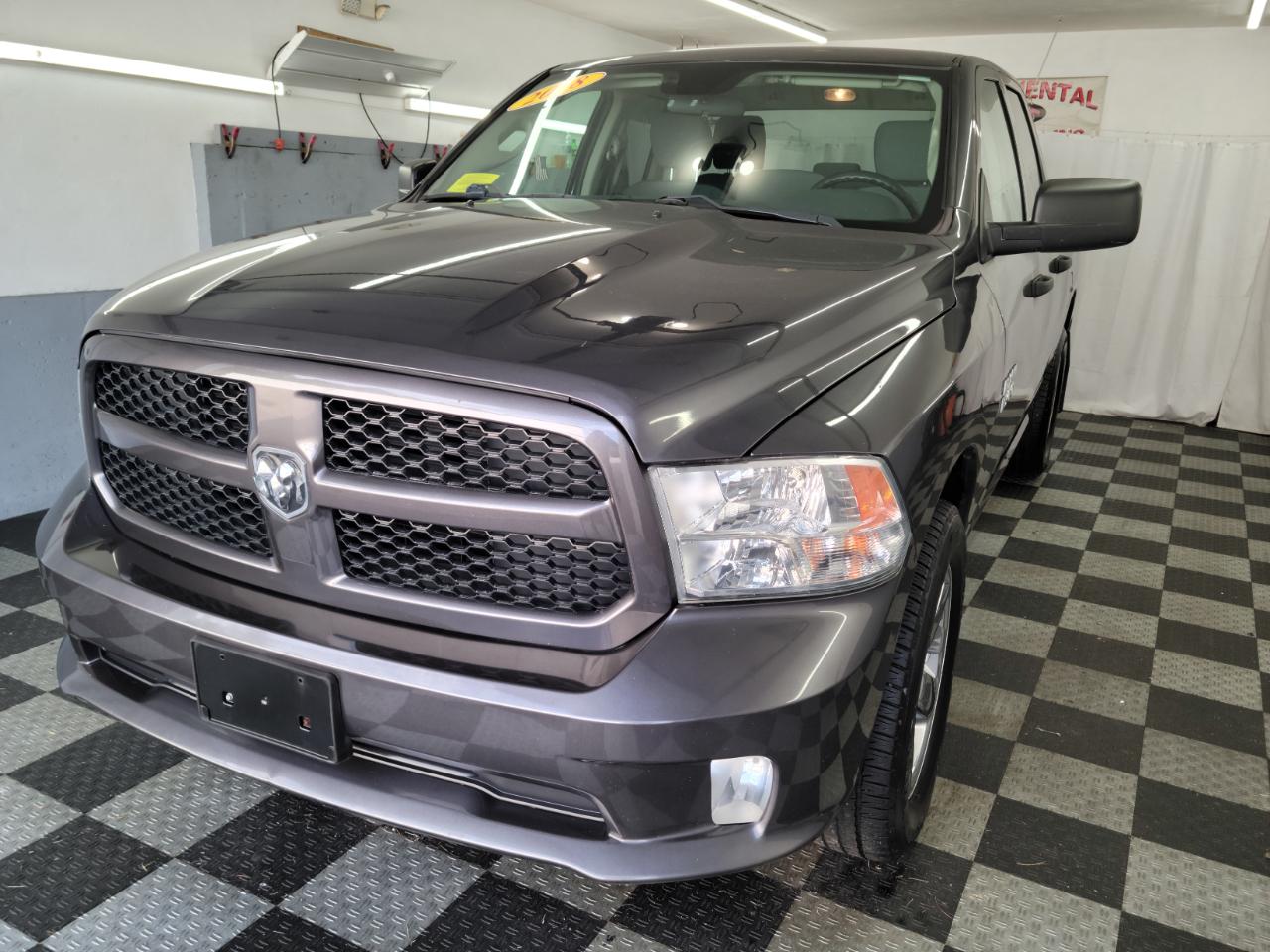 RAM 1500 Express 4x4 Quad Cab 6'4" Box 2018