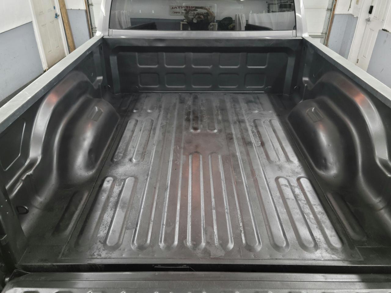 RAM 1500 Express 4x4 Quad Cab 6'4" Box 2018