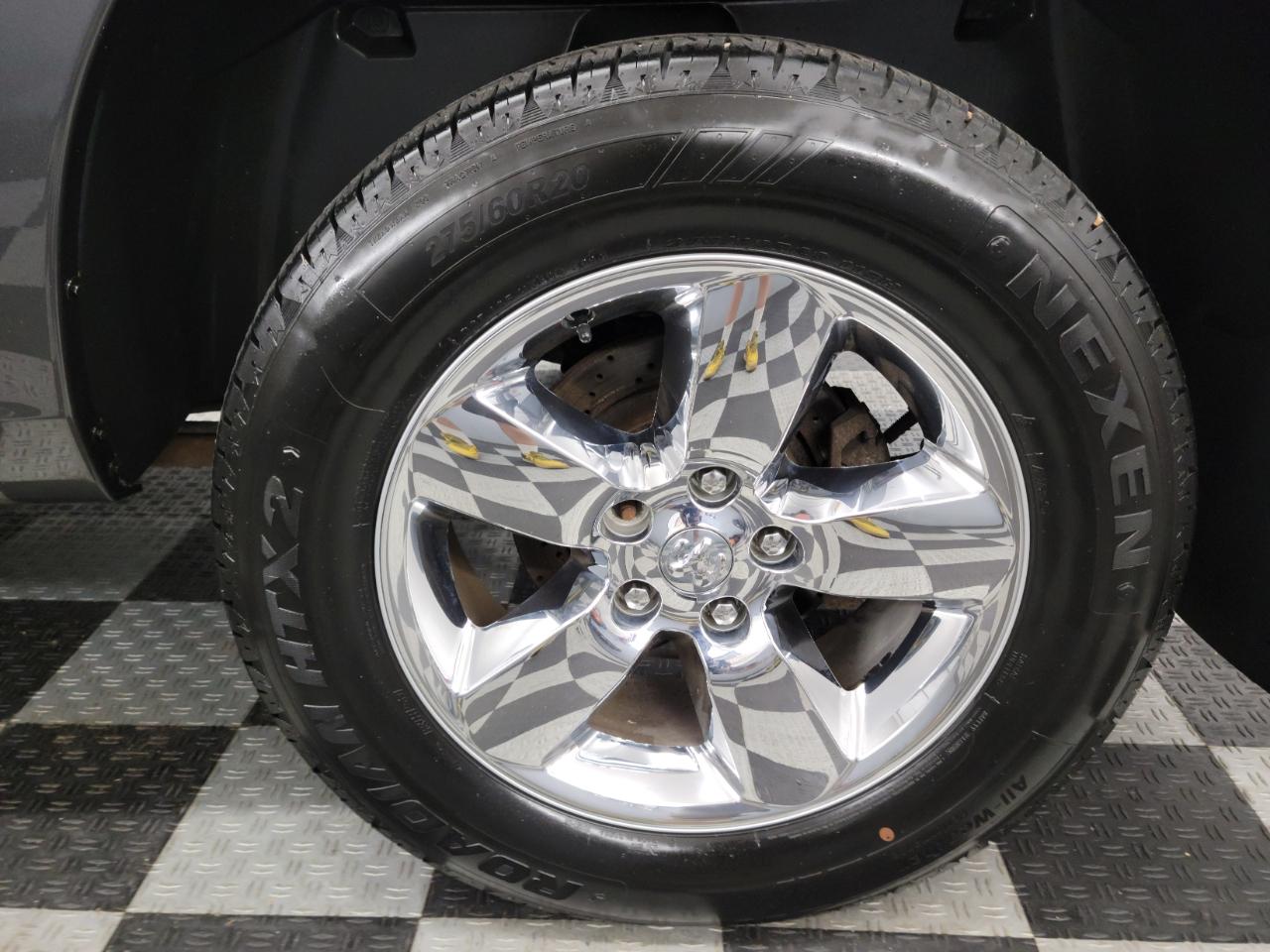 RAM 1500 Express 4x4 Quad Cab 6'4" Box 2018