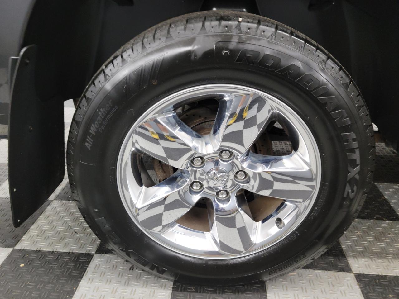 RAM 1500 Express 4x4 Quad Cab 6'4" Box 2018