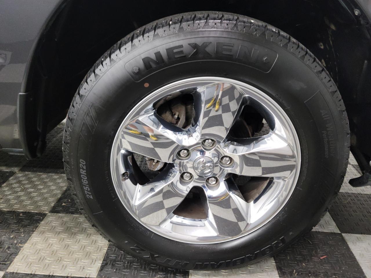RAM 1500 Express 4x4 Quad Cab 6'4" Box 2018