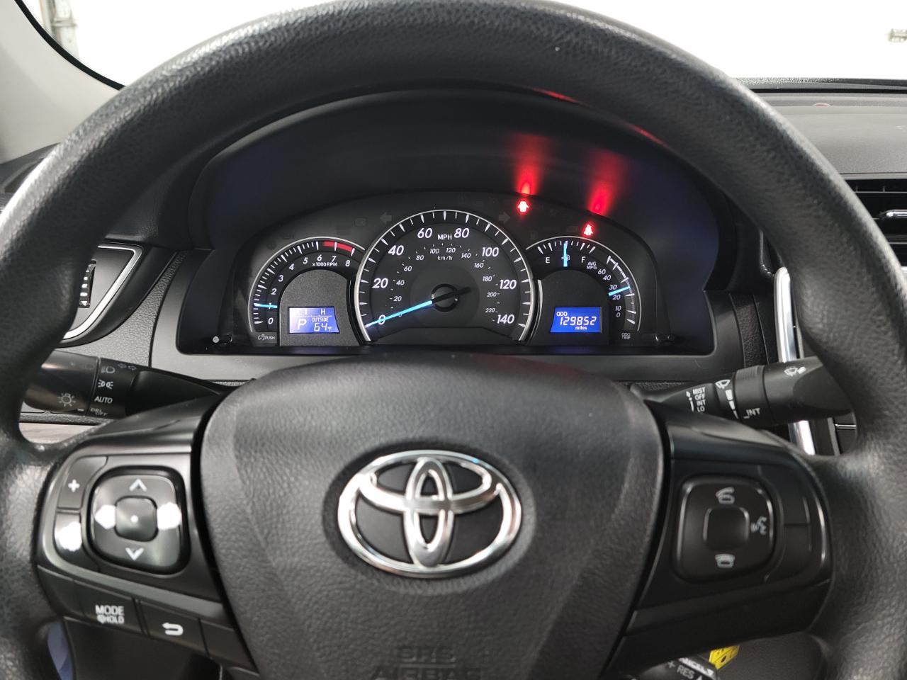 Toyota Camry 4dr Sdn LE Auto 2015