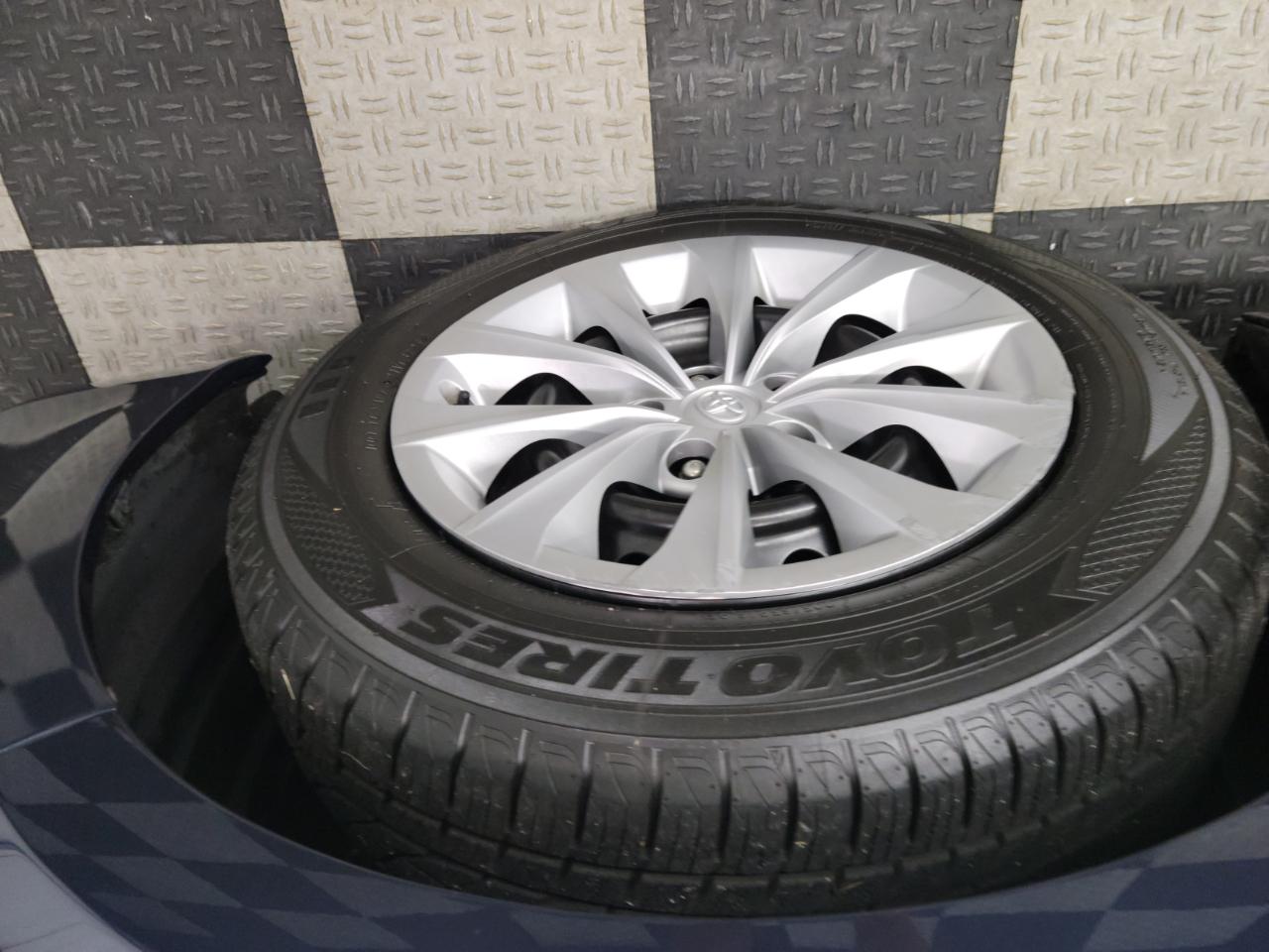 Toyota Camry 4dr Sdn LE Auto 2015