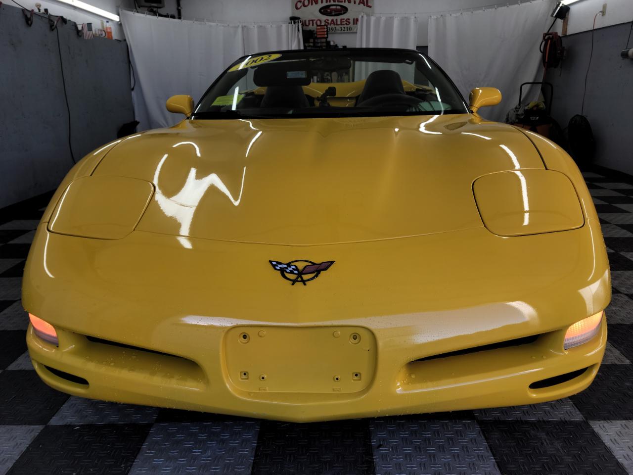 Chevrolet Corvette 2dr Convertible 2002