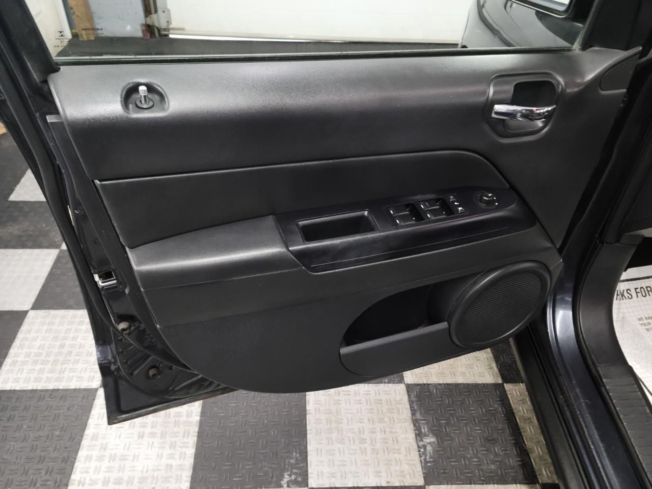 Jeep Compass 4WD 4dr Sport 2014