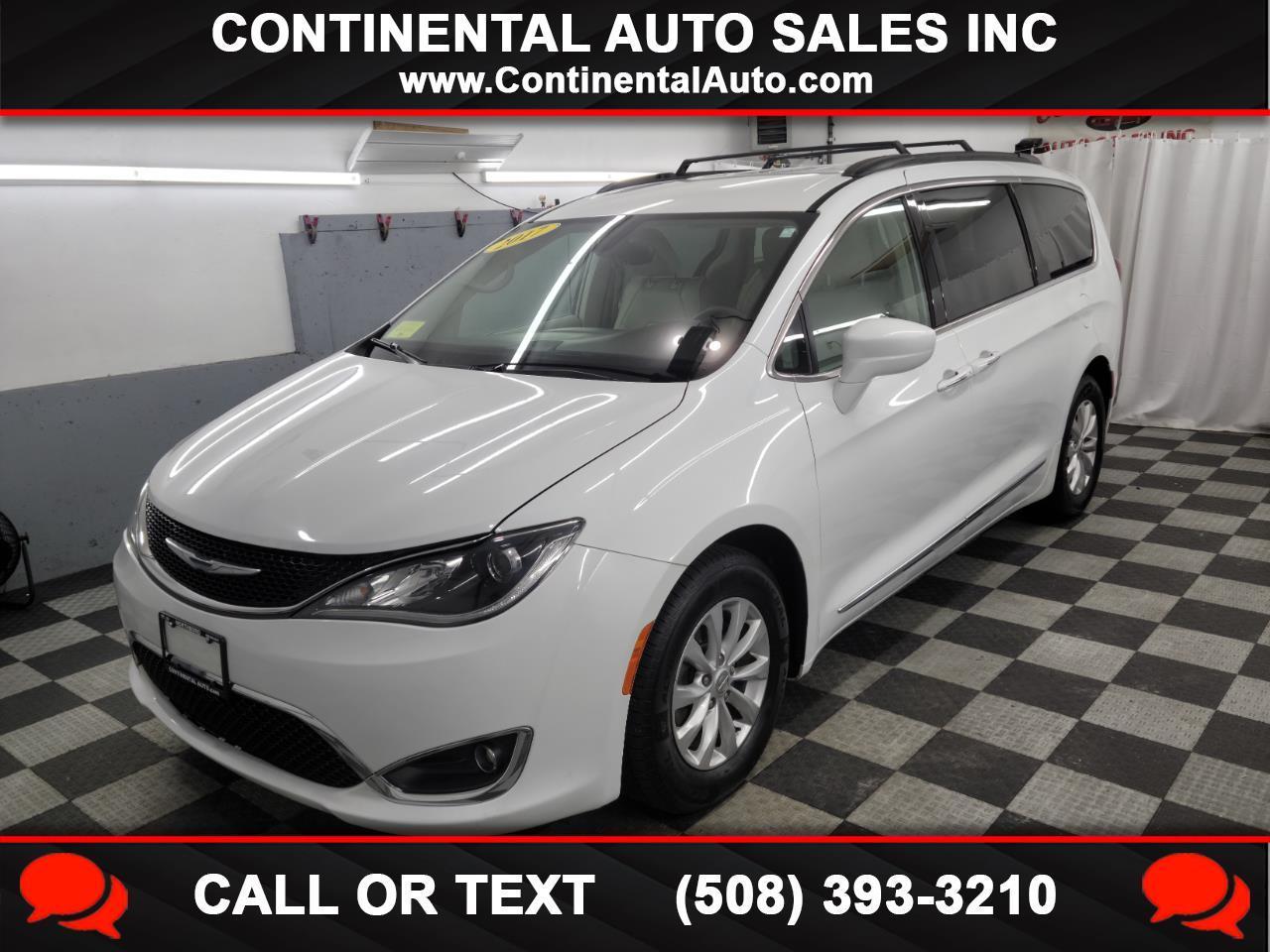 2017 Chrysler Pacifica Touring-L FWD