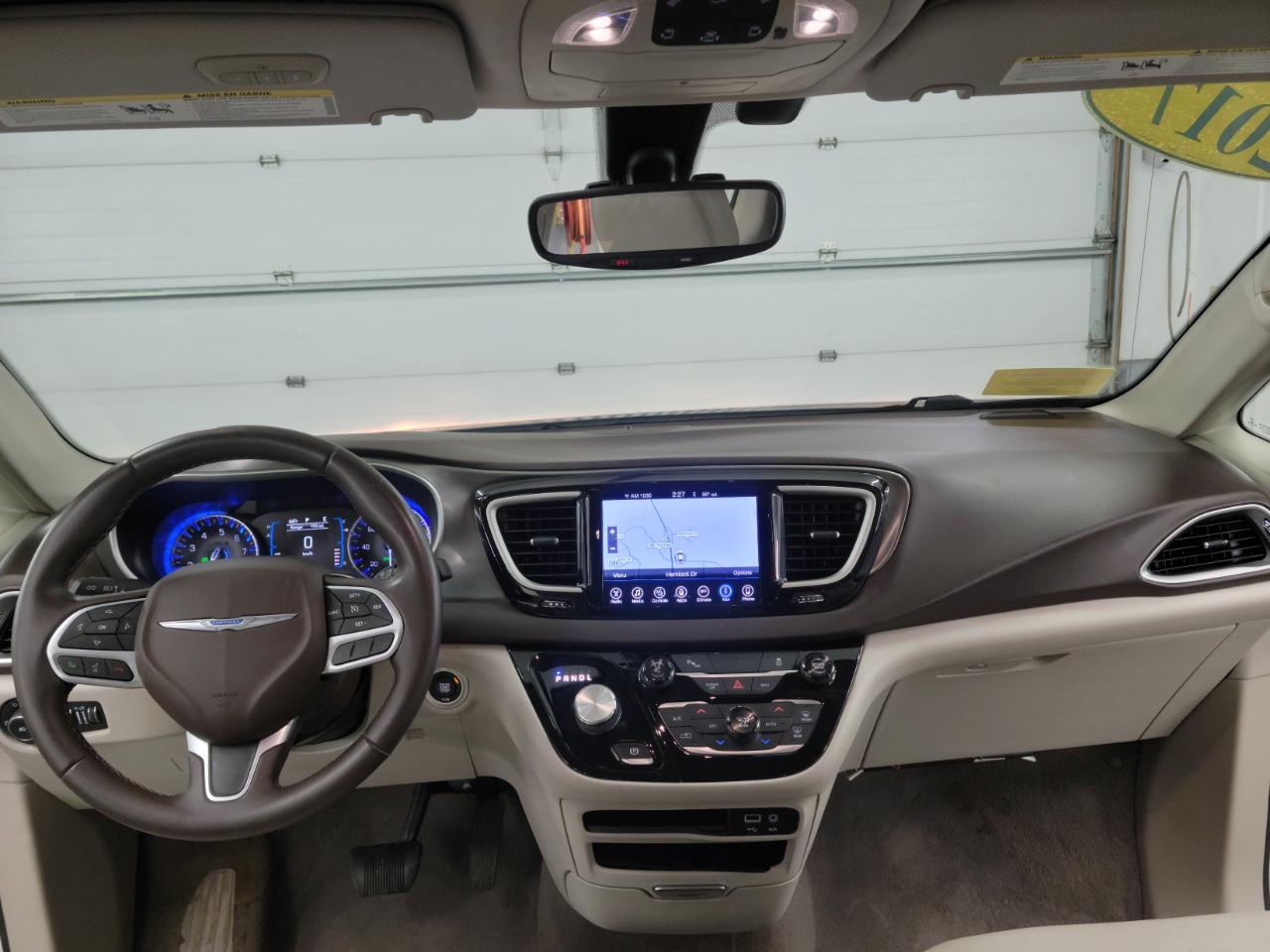 Chrysler Pacifica Touring-L FWD 2017