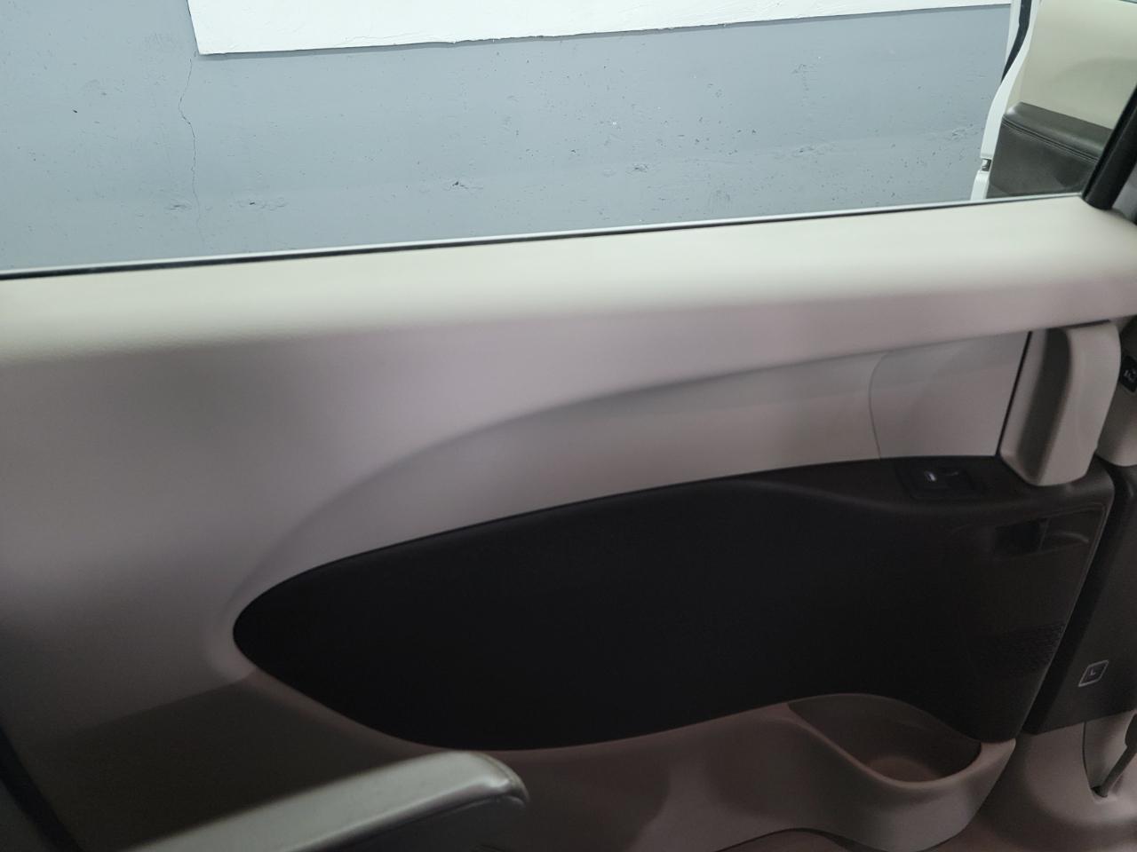 Chrysler Pacifica Touring-L FWD 2017