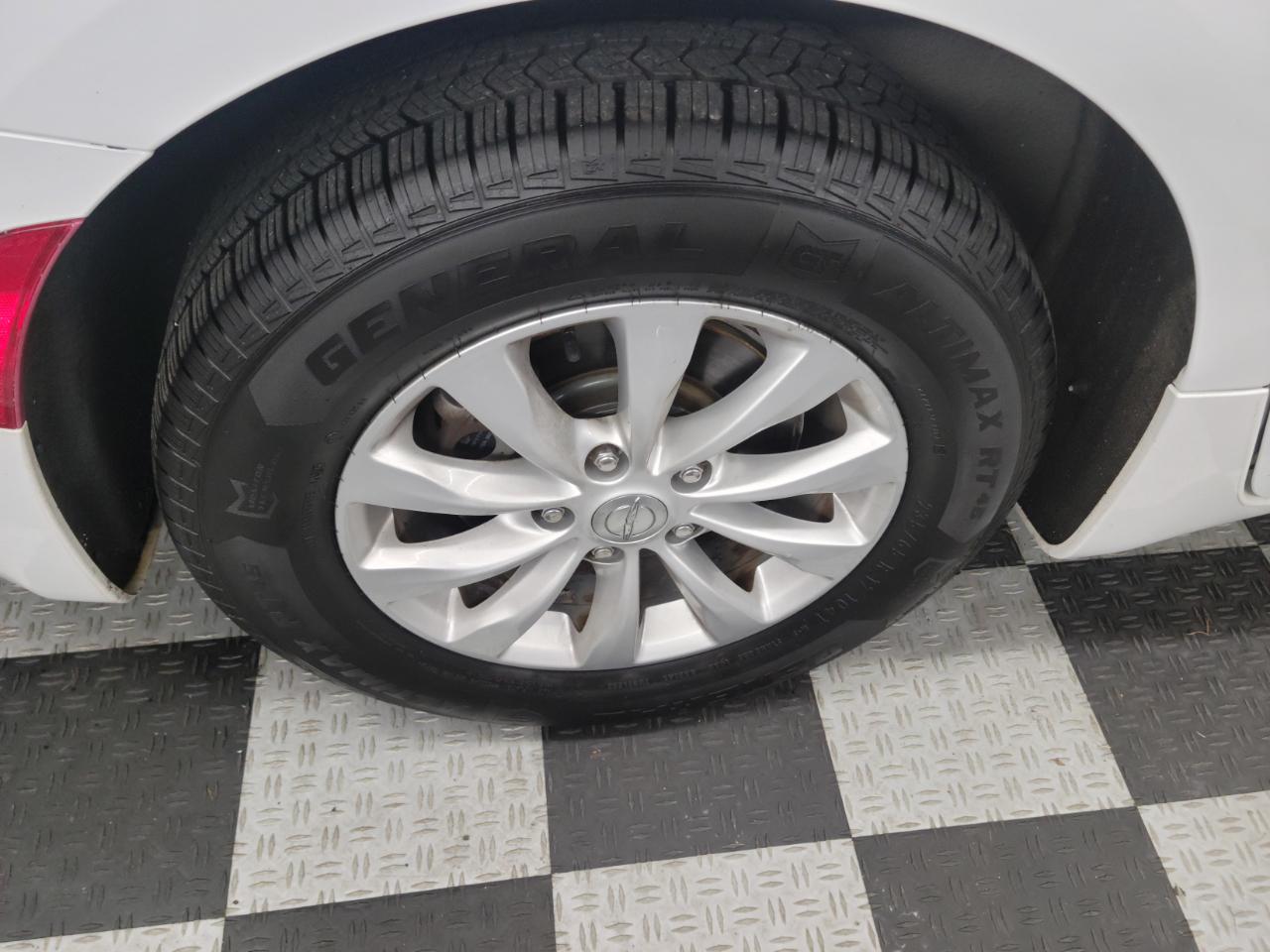 Chrysler Pacifica Touring-L FWD 2017