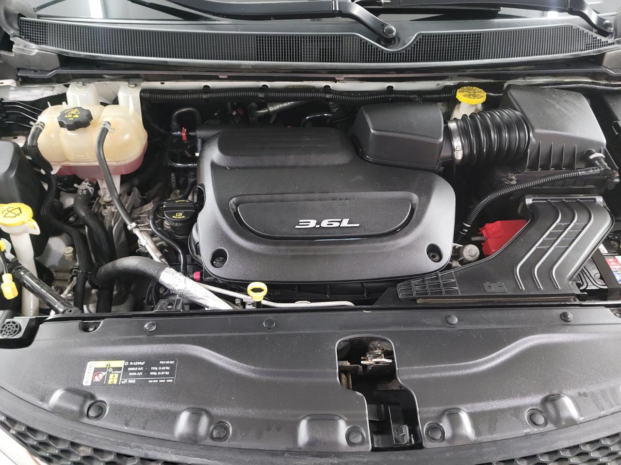 Chrysler Pacifica Touring-L FWD 2017