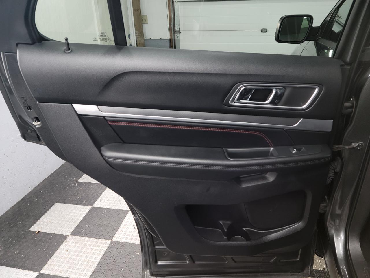 Ford Explorer 4WD 4dr Sport 2016