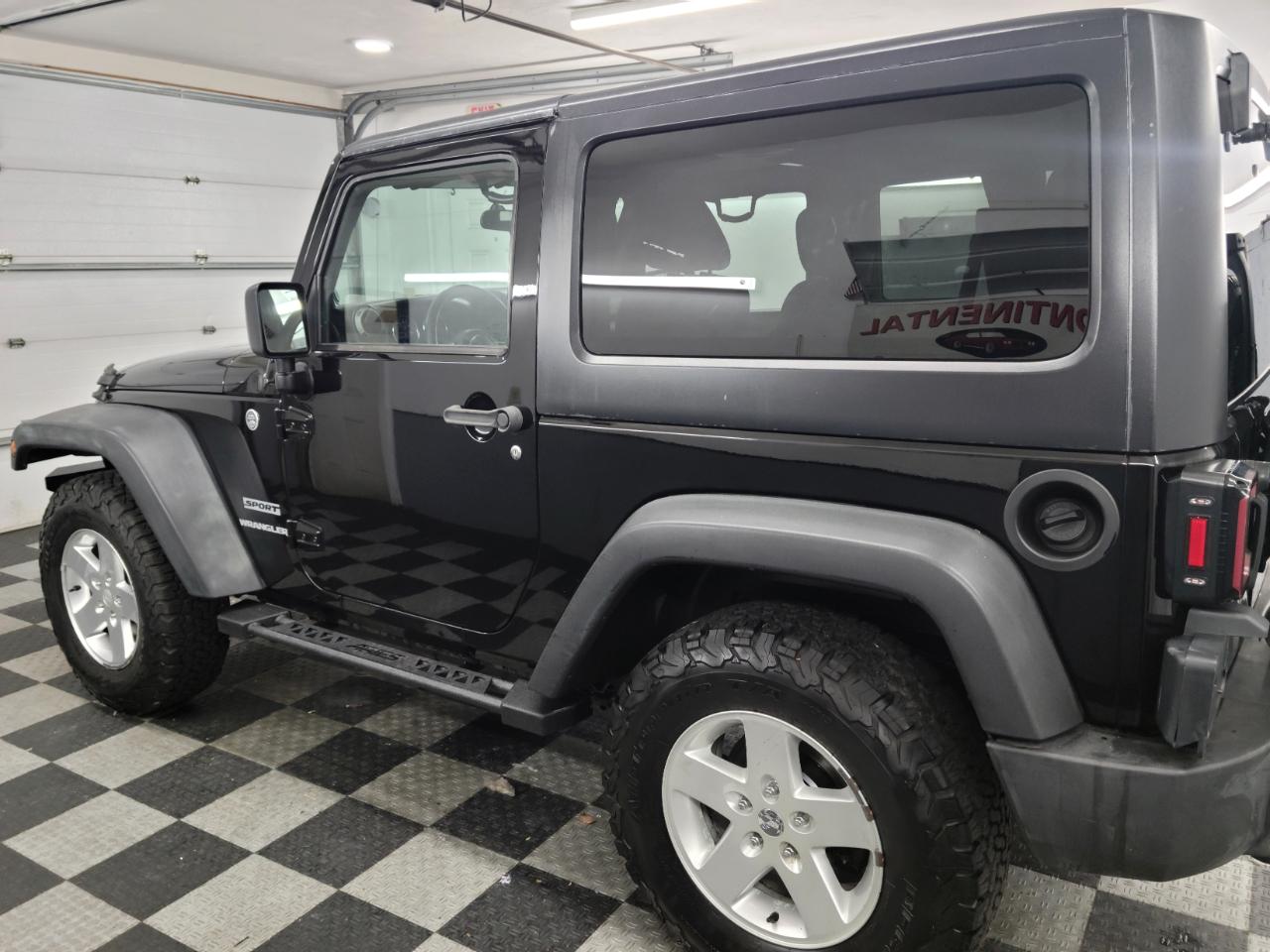 Jeep Wrangler 4WD 2dr Sport 2012