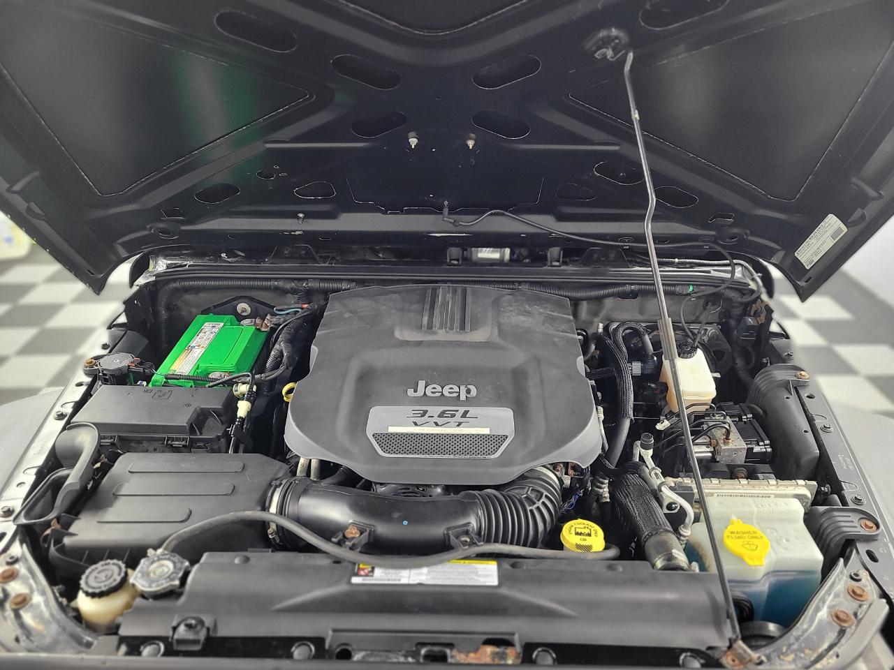 Jeep Wrangler 4WD 2dr Sport 2012
