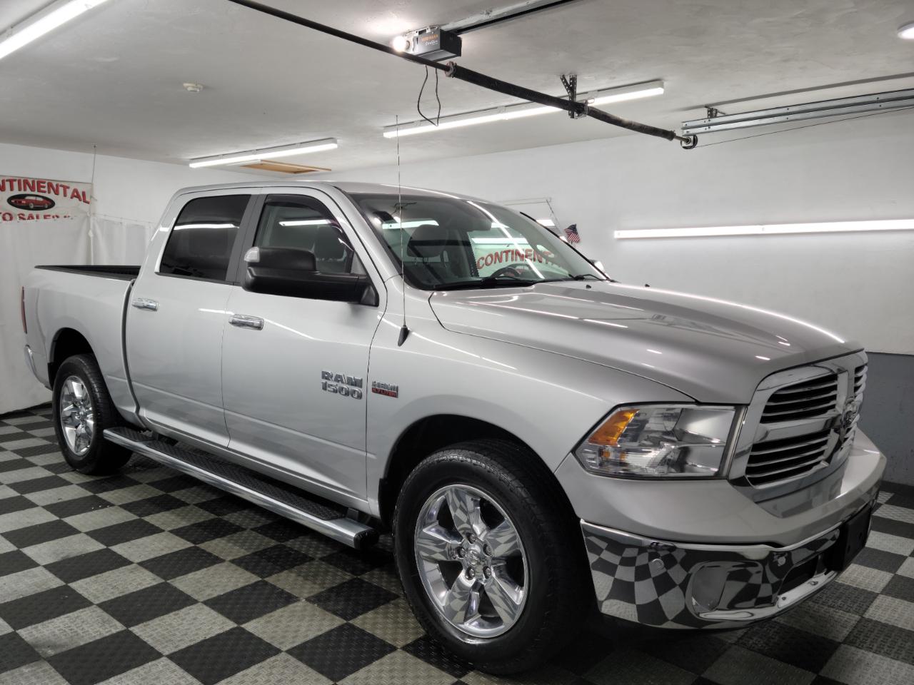RAM 1500 Big Horn 4x4 Crew Cab 5'7" Box 2017