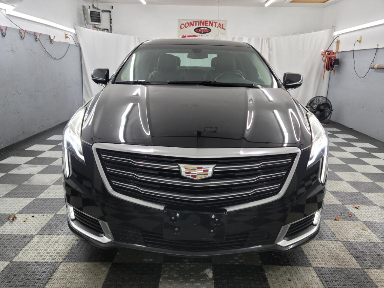 Cadillac XTS 4dr Sdn Luxury FWD 2018